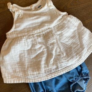 12-18m Old Navy Sleeveless Top and Denim Bloomers Set